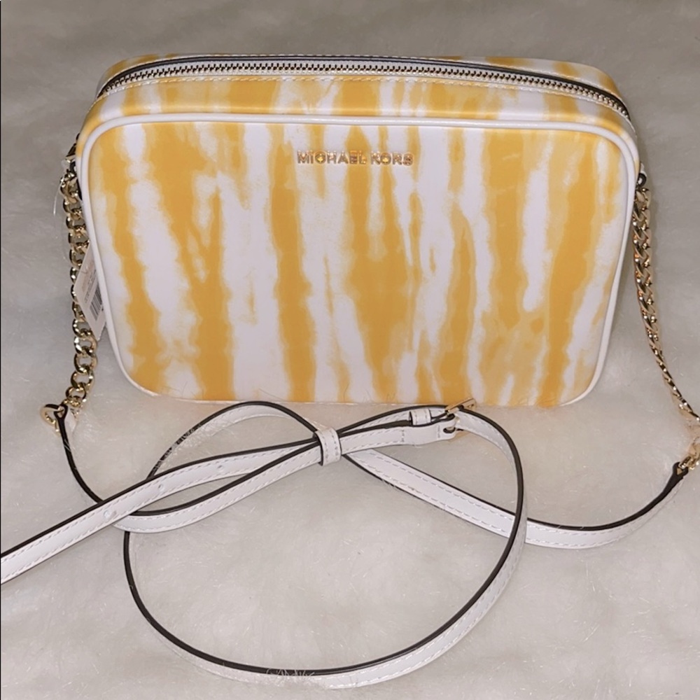 Michael Michael Kors
Jet Set crossbody bag